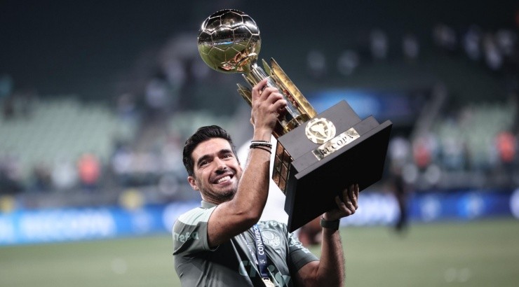 Foto: Ettore Chiereguini/AGIF - Abel foi exaltado por Rivaldo.