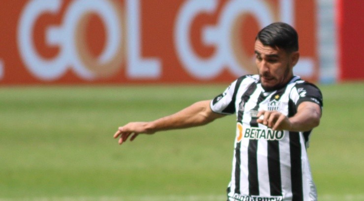 Foto: Fernando Moreno/AGIF - Alonso brilhou com a camisa do Galo.