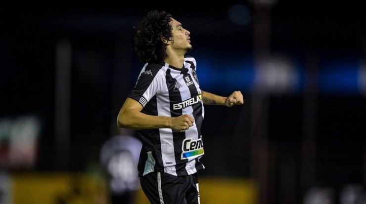  Thiago Ribeiro/AGIF - Enquanto o novo treinador não chega, o Fogão tem sequência complicada