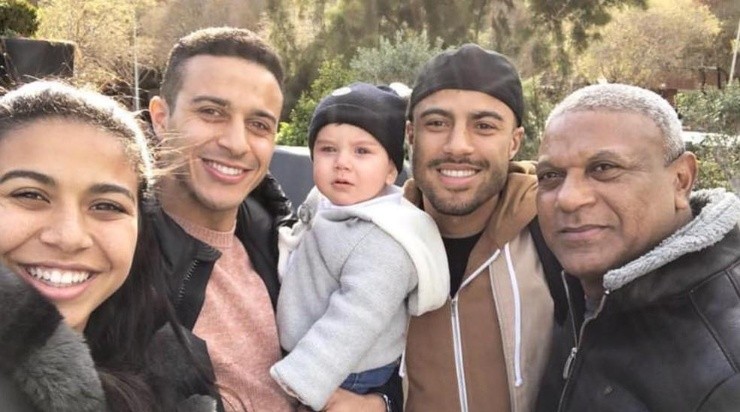 Créditos: Instagram oficial de Rafael Alcântara - Mazinho hoje é pai de dois craques: Rafinha e Tiago