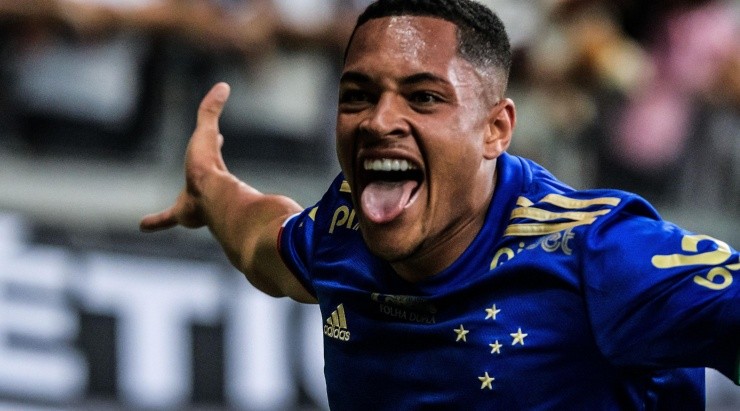 Foto: Gustavo Aleixo/Cruzeiro - Vitor Roque recebeu elogios do Fenômeno.