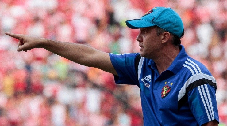 Guga Matos/JC Imagem/AGIF - Treinador já teve passagem pelo Sport