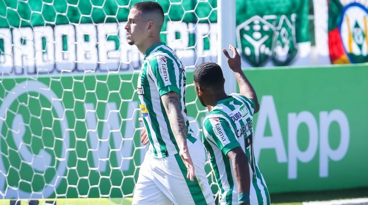 Pedro H. Tesch/AGIF - Peixoto em ação pelo Juventude