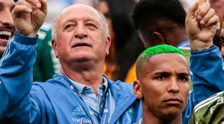 Foto: Ale Cabral/AGIF - Felipão era o treinador quando o Grêmio demonstrou interesse a primeira vez por Deyverson.