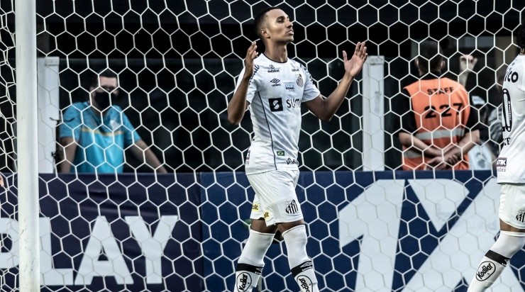 Foto: Ivan Storti/Santos FC/Divulgação - O atacante estaria na mira do Inter para a sequência do ano