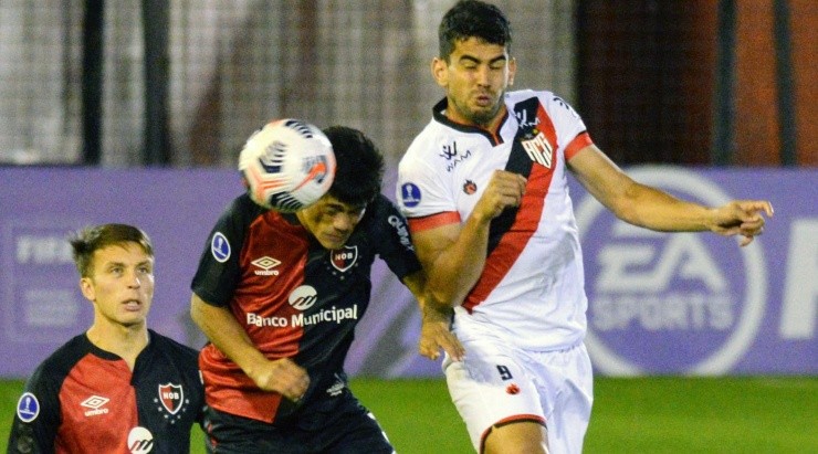 FotoBaires/AGIF - Dragão contra o Newells Ols Boys pela Sul-Americano em 2021