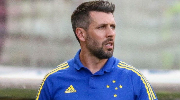 Fernando Moreno/AGIF - Pezzolano espera definição de julgamento