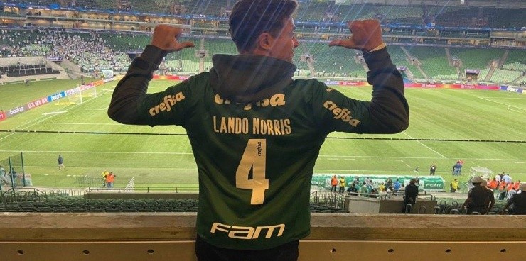 Lando Norris acompanhou um jogo do Palmeiras enquanto esteve no Brasil para o GP São Paulo de Fórmula 1. Foto: César Greco/ Palmeiras