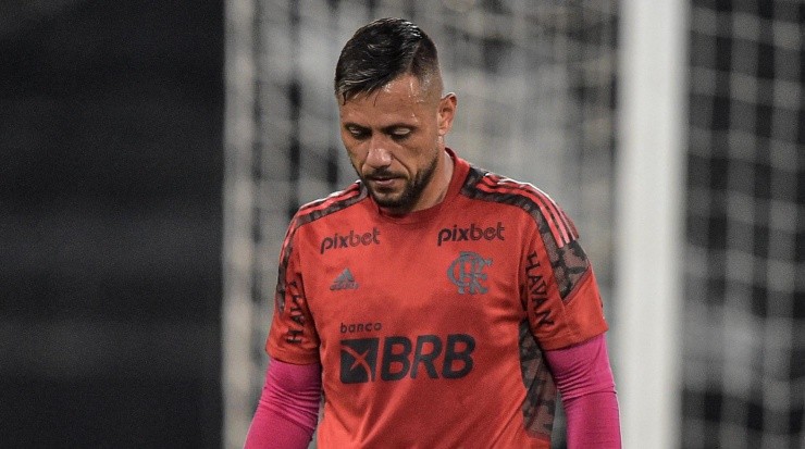 Foto: Thiago Ribeiro/AGIF - Diego Alves está no fim da fila no Flamengo.