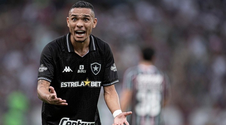 Jorge Rodrigues/AGIF - Jogador é 'alvo' do Dragão