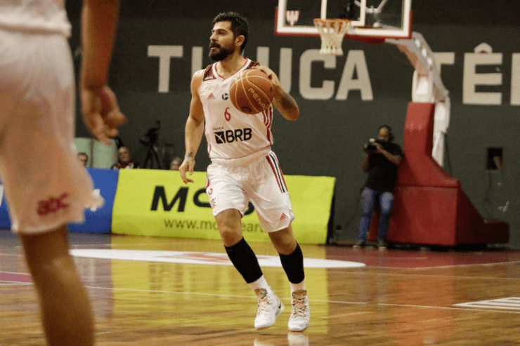 Foto: Liga Nacional de Basquete - Flamengo vira pra cima do São Paulo e fica com a vitória