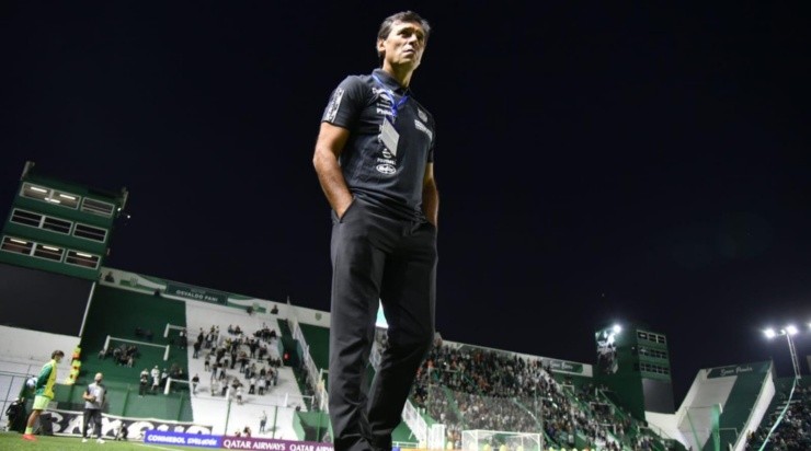 Foto: Ivan Storti/Santos FC/Divulgação - Bustos: técnico terá novidades para o Brasileirão