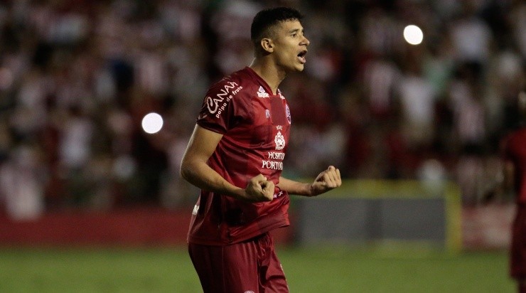 Caio Falcão/AGIF - Zagueiro terá de esperar até julho para se juntar ao Dragão