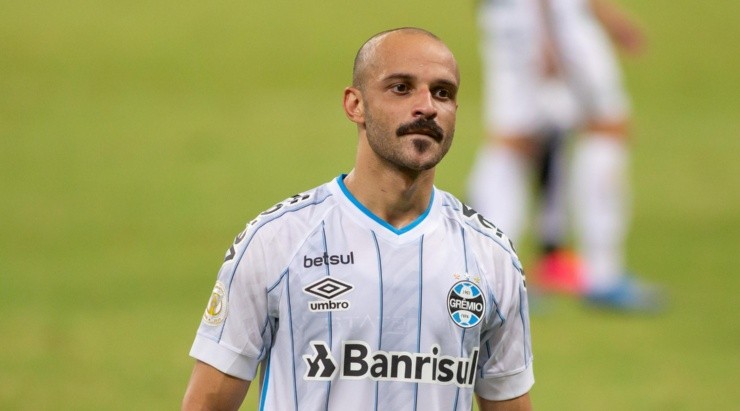 Foto: Pedro Chaves/AGIF - Thaciano é aguardado por Roger.