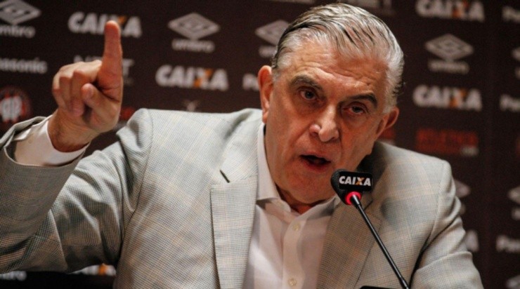 Petraglia deve conversar com Fernandinho em breve. Foto: Divulgação Athletico Paranaense