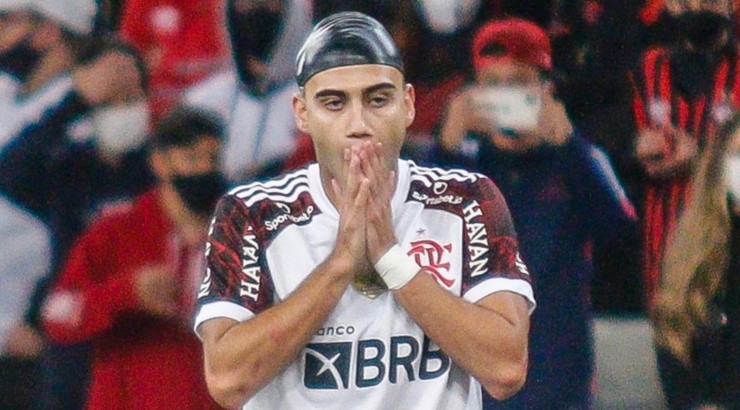 Foto: Gabriel Machado/AGIF - Meio-campista falou sobre o erro decisivo na Libertadores.