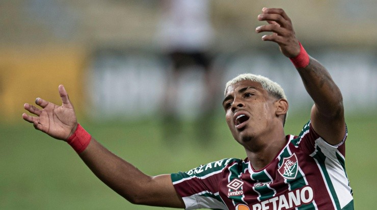 Jorge Rodrigues/AGIF - Kennedy atravessa momento complicado na carreira