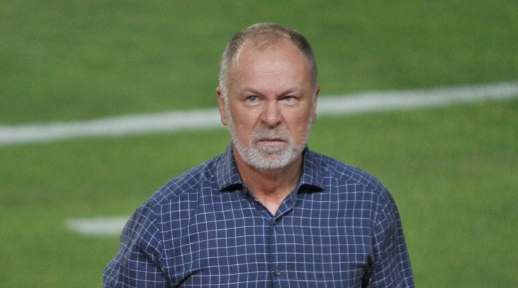 Foto: Jhony Pinho/AGIF - Mano é tratado como ídolo por vários torcedores.