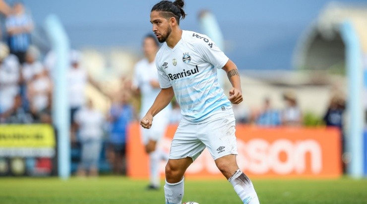 Foto: Pedro H. Tesch/AGIF - Benítez: sem espaço com Roger no Grêmio Foto: Pedro H. Tesch/AGIF - Benítez: sem espaço com Roger no Grêmio