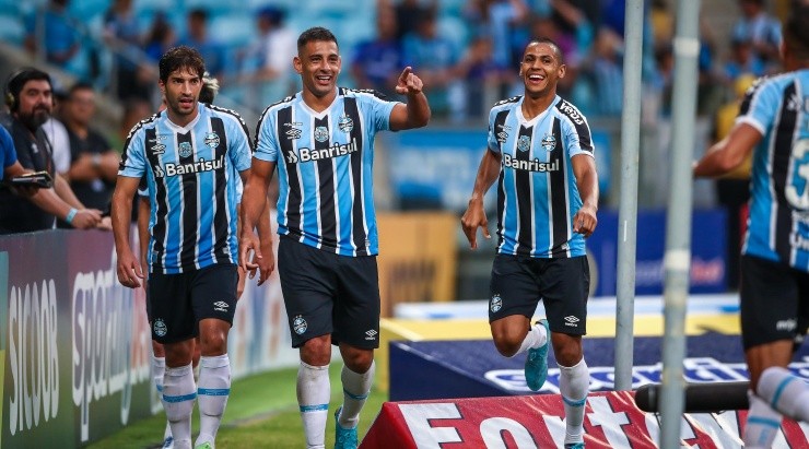 Foto: Lucas Uebel/Grêmio/Divulgação - Diego Souza: marcou três vezes contra o Guarani