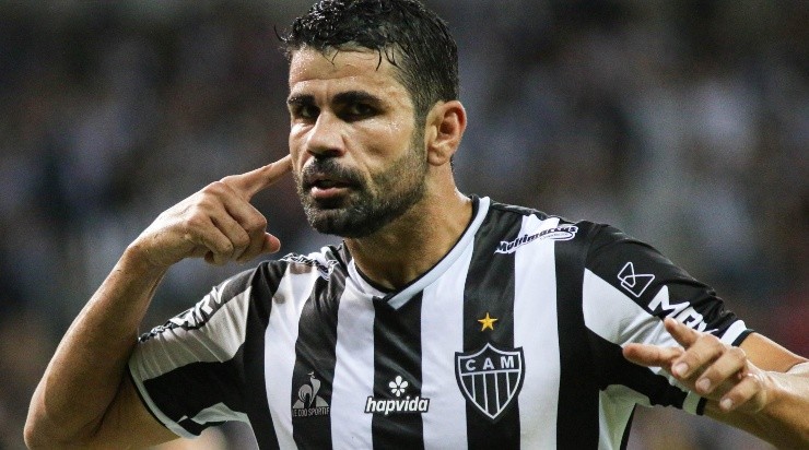 Foto: Fernando Moreno/AGIF - No final de 2021, Diego Costa pediu para rescindir com o Galo Foto: Fernando Moreno/AGIF - No final de 2021, Diego Costa pediu para rescindir com o Galo