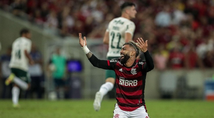 Foto: AGIF/AGIF - Atacante reclamou muito da arbitragem.