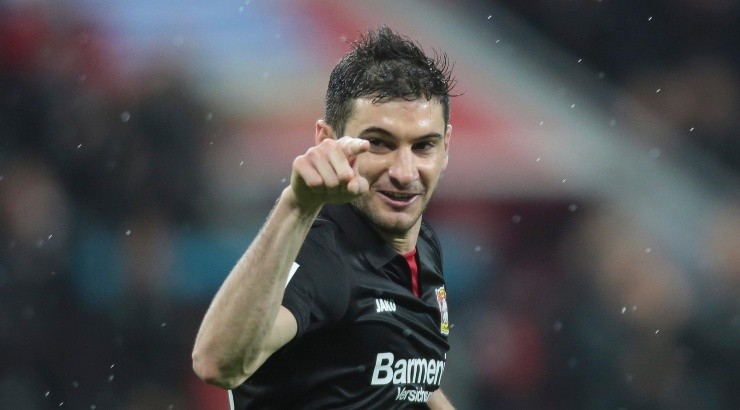 (Photo by TF-Images/TF-Images via Getty Images) - Alario não vai permanecer na Alemanha.