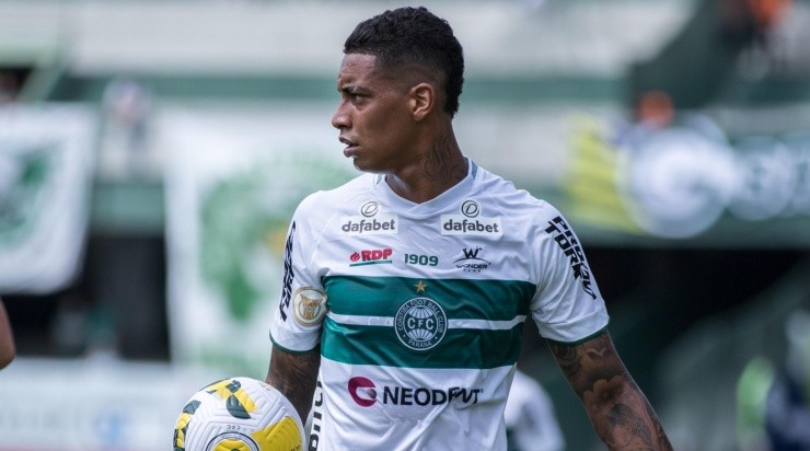 Robson Mafra/AGIF - Alef Manga surpreende com declaração. 