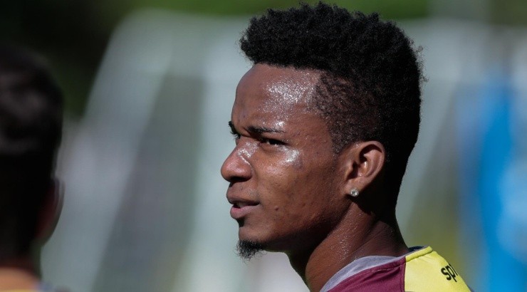  Foto: Marcello Zambrana/AGIF - Thiago Mendes é disputado no mercado.