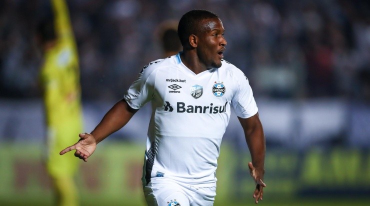 Foto: Lucas Uebel/Grêmio/Divulgação - Elias Manoel: decisivo para o Tricolor em Ponta Grossa (PR)