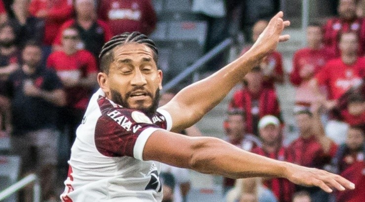  Foto: Robson Mafra/AGIF - Pablo convive com problemas físicos.