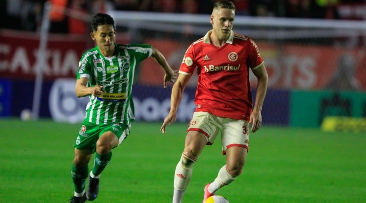 Foto: Luiz Erbes/AGIF - O centroavante foi substituído no intervalo contra o Juventude