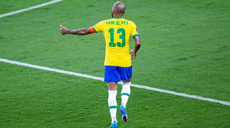 Alessandra Torres/AGIF - Dani Alves na seleção. 