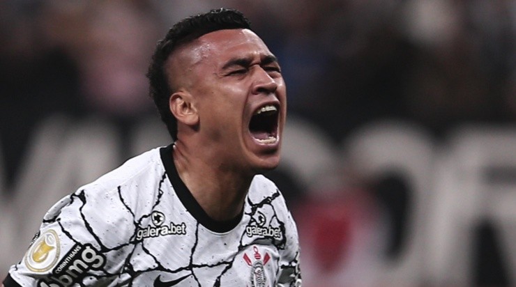 Foto: Ettore Chiereguini/AGIF - Expulsão de Cantillo prejudicou o Corinthians.