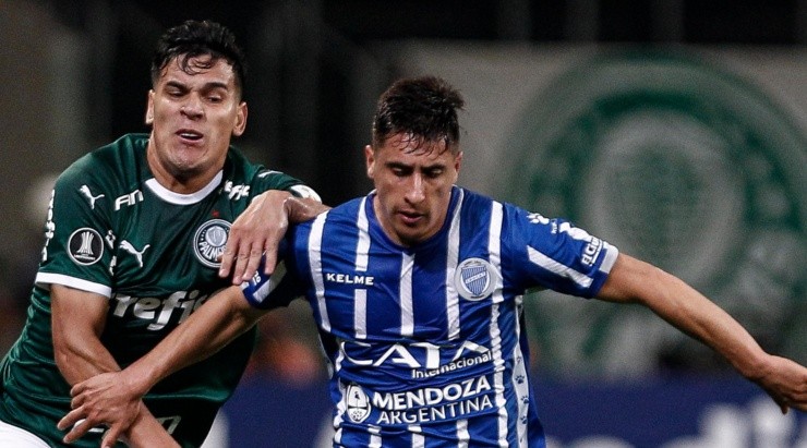 (Photo by Miguel Schincariol/Getty Images) - Merentiel já jogou contra o Palmeiras quando estava no Godoy Cruz.