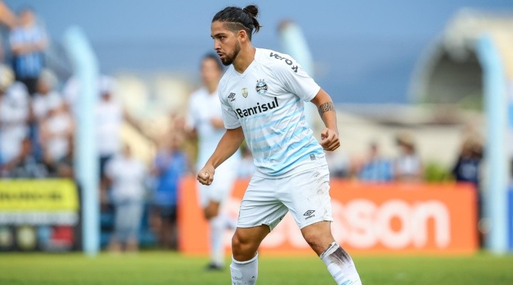 Foto: Pedro H. Tesch/AGIF - Benítez: argentino é alvo de críticas da torcida do Grêmio