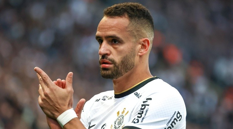 Foto: Marcello Zambrana/AGIF - Renato foi elogiado por Calleri.