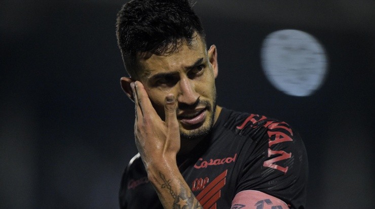 Foto: Thiago Ribeiro/AGIF - Pedro Henrique: dúvida para decisão na Libertadores