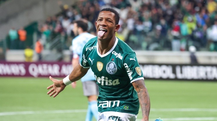 Foto: Marcello Zambrana/AGIF - Danilo está muito valorizado.