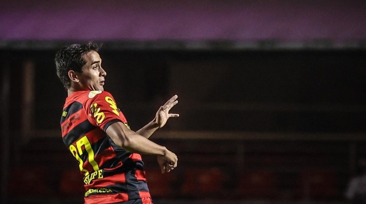 Foto: Marcello Zambrana/AGIF – Everton Felipe tem contrato terminando no Sport em dezembro