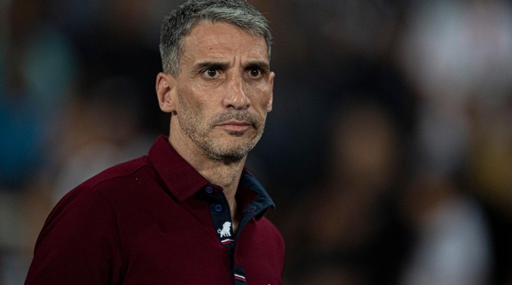 Foto: Jorge Rodrigues/AGIF - Vojvoda: problemas para escalar o Fortaleza na Libertadores Foto: Jorge Rodrigues/AGIF - Vojvoda: problemas para escalar o Fortaleza na Libertadores