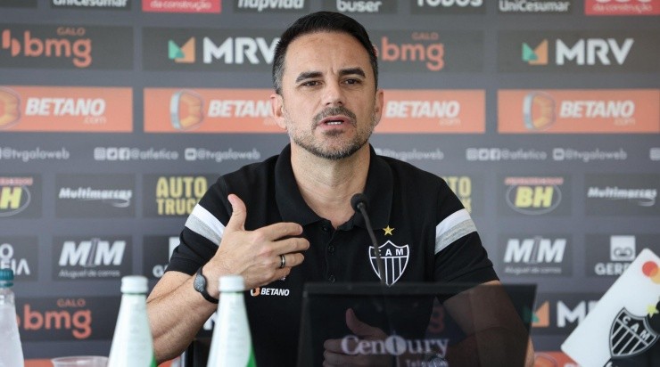 Fotos: Pedro Souza / Agência Galo / Atlético / Divulgação - O dirigente afirmou que seguirá no Galo Fotos: Pedro Souza / Agência Galo / Atlético / Divulgação - O dirigente afirmou que seguirá no Galo