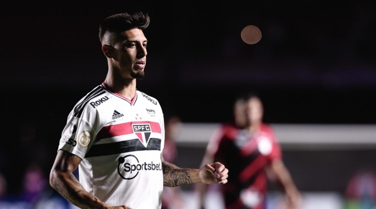 Torcedores do Flamengo sugerem uma troca de Marinho por Rigoni. Foto:Ettore Chiereguini/AGIF