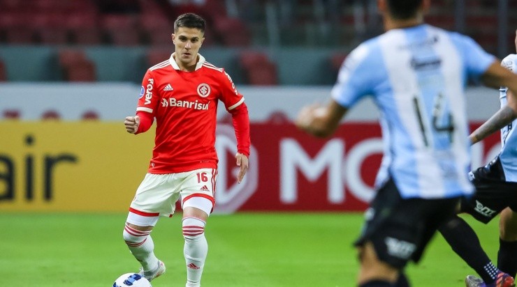 Foto: Pedro H. Tesch/AGIF - Argentino se firmou rapidamente como titular do Colorado