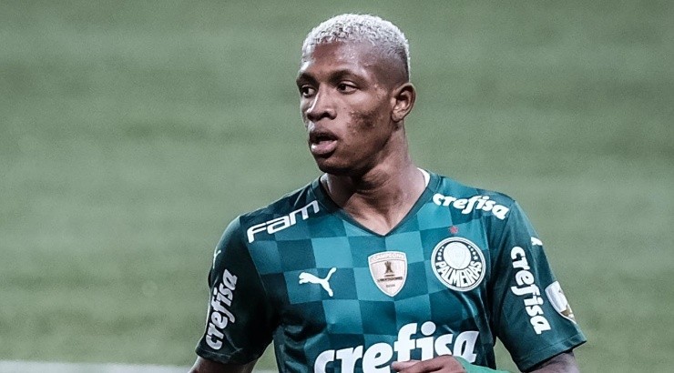 Foto: Marcello Zambrana/AGIF - Danilo é titular absoluto atualmente no Palmeiras.