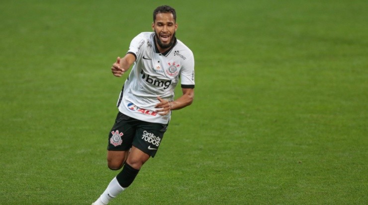 Marcello Zambrana/AGIF - Everaldo pelo Timão.