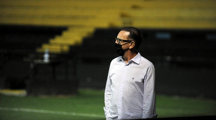 Caio Marcello/AGIF - Após 17 meses, Anselmo deixa presidência do Criciúma.