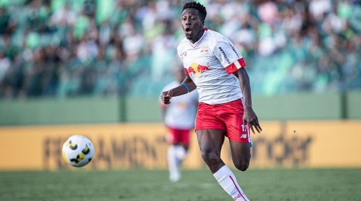 Heber Gomes/AGIF - Jan Hurtado está de saída do Bragantino. 