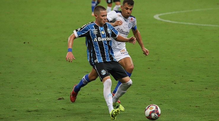 Foto: Maxi Franzoi/AGIF - Pedro Lucas: perdeu espaço no Grêmio