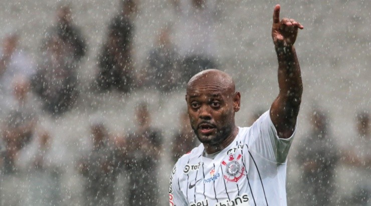 Foto: Marcello Zambrana/AGIF - Vagner Love foi um dos citados na lista.